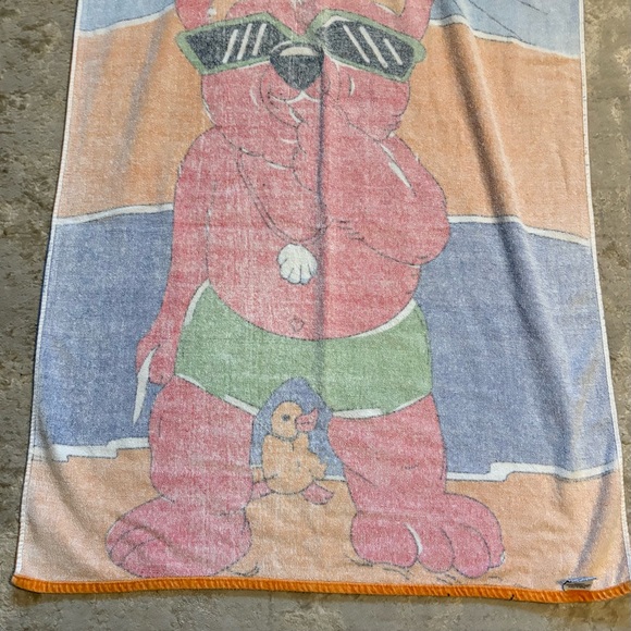 Vintage 100% Cotton Colourful Beach Towel with Bear & Duck Design - Picture 8 of 9